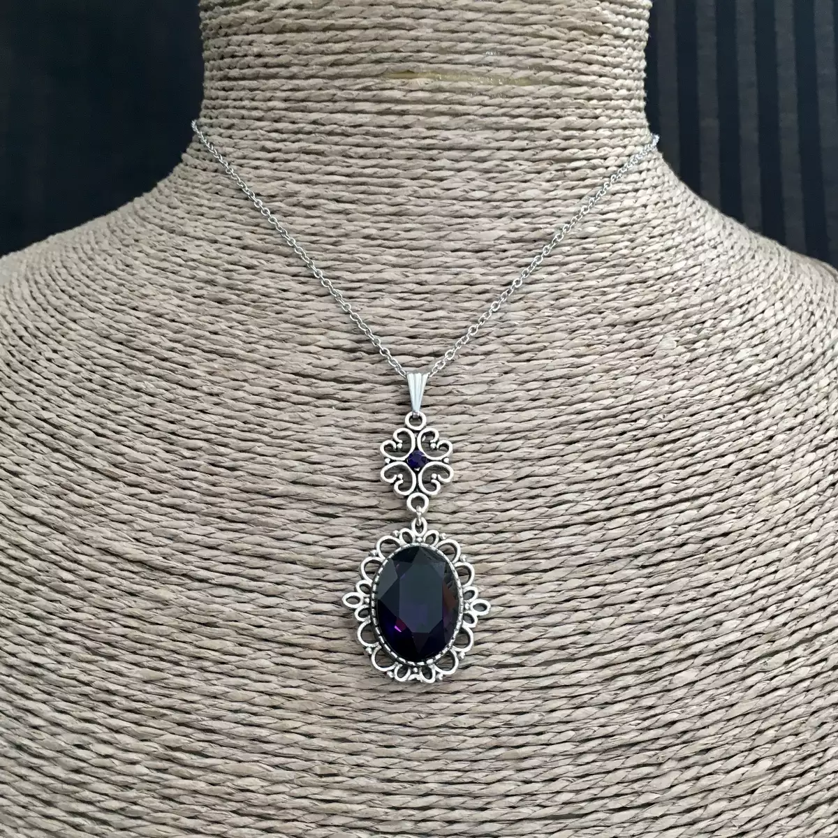 "Kyana" pendentif d'inspiration victorienne