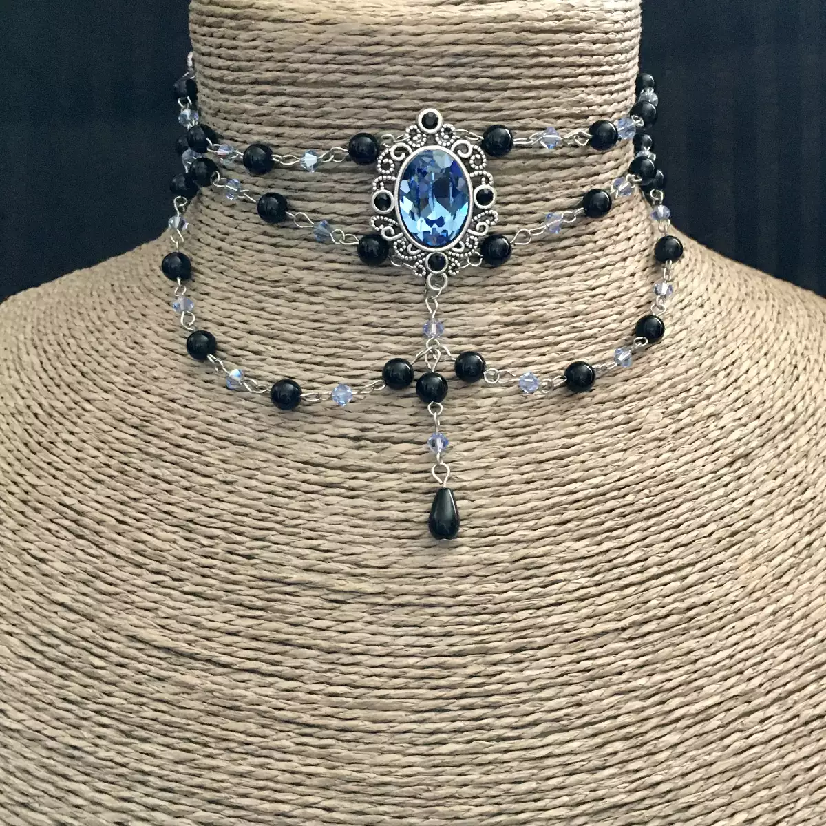 "Enola" ras de cou d'inspiration victorienne