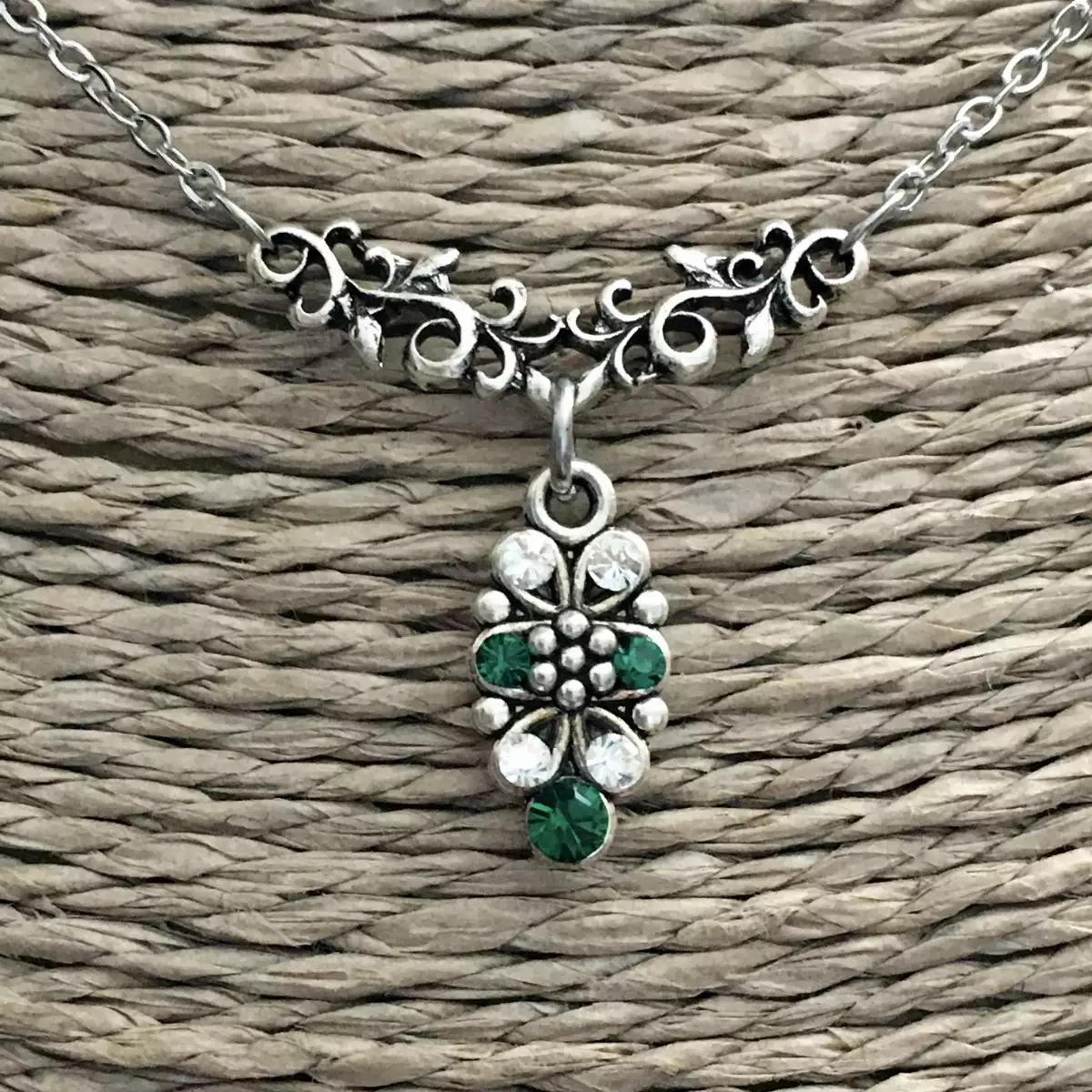 "Atrya" d'inspiration victorienne
