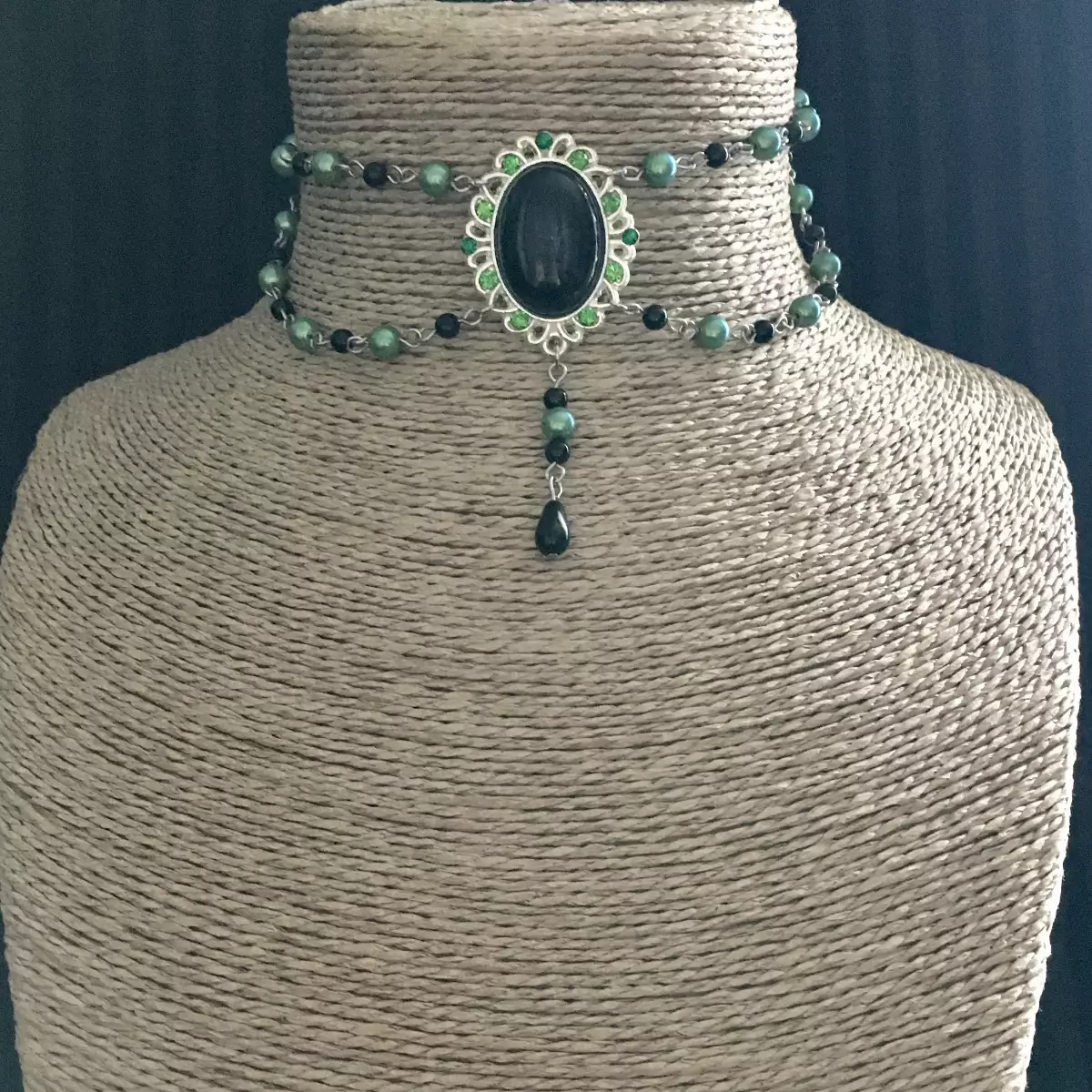 "Val" d'inspiration victorienne