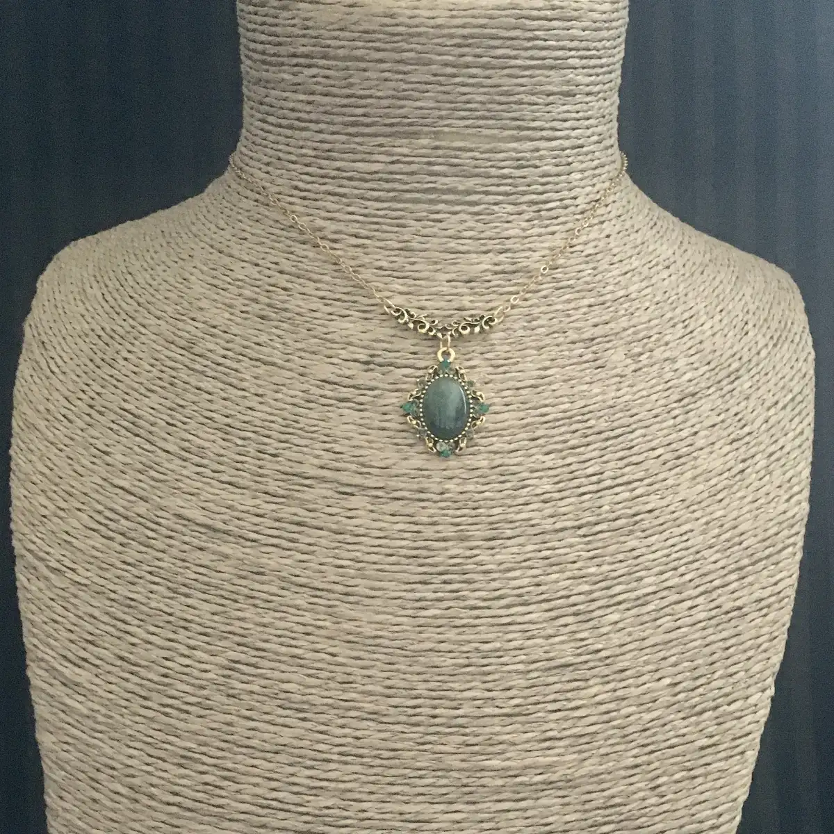 "Sapho" d'inspiration victorienne