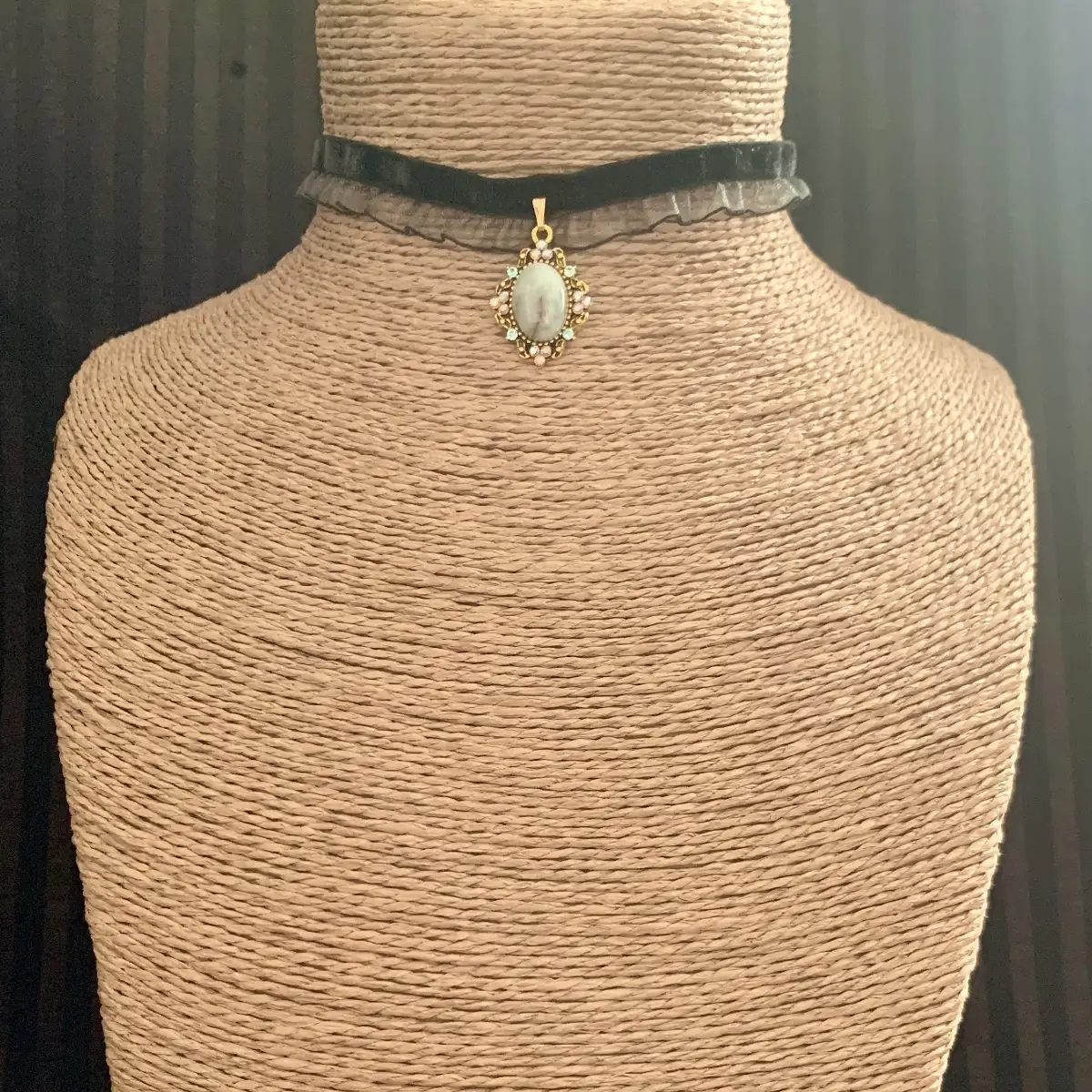 "Malvina" larimar