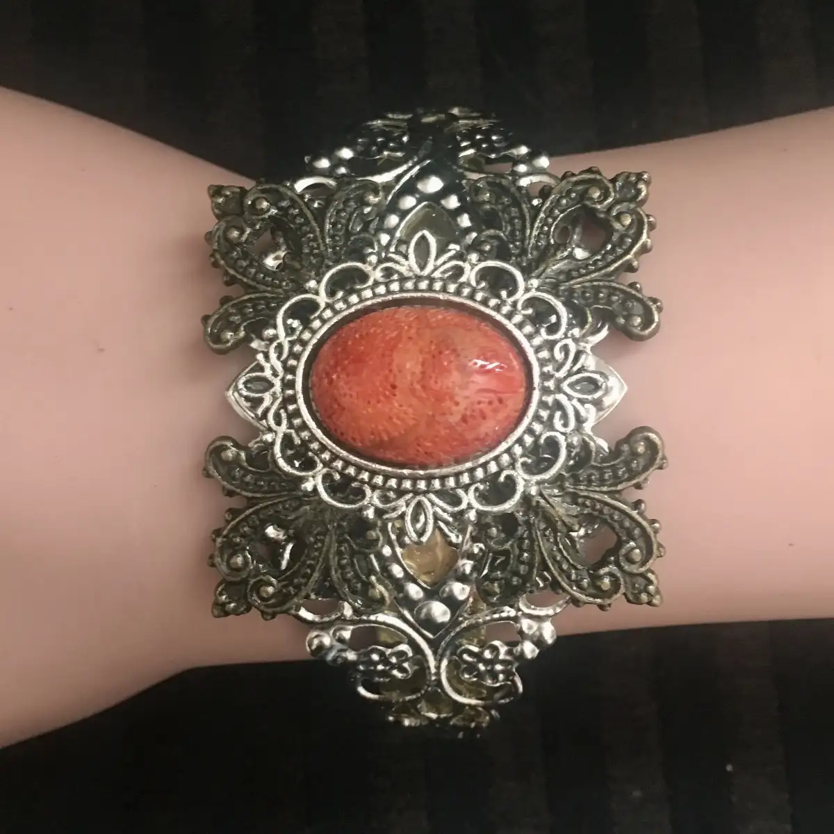 "Storina" bracelet manchette