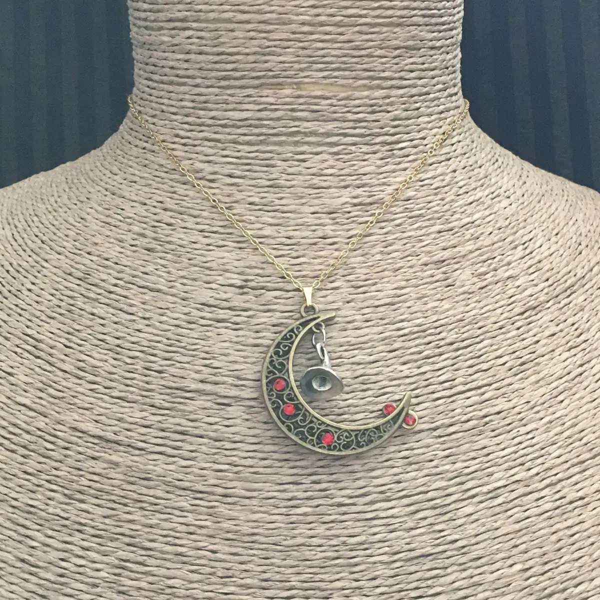 "LunaWitch" brass siam
