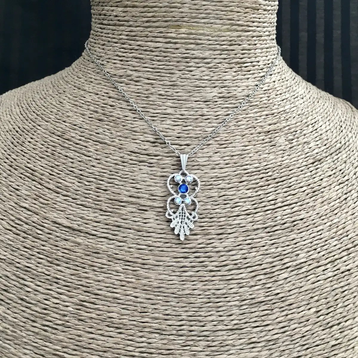 "Skyna" capri blue
