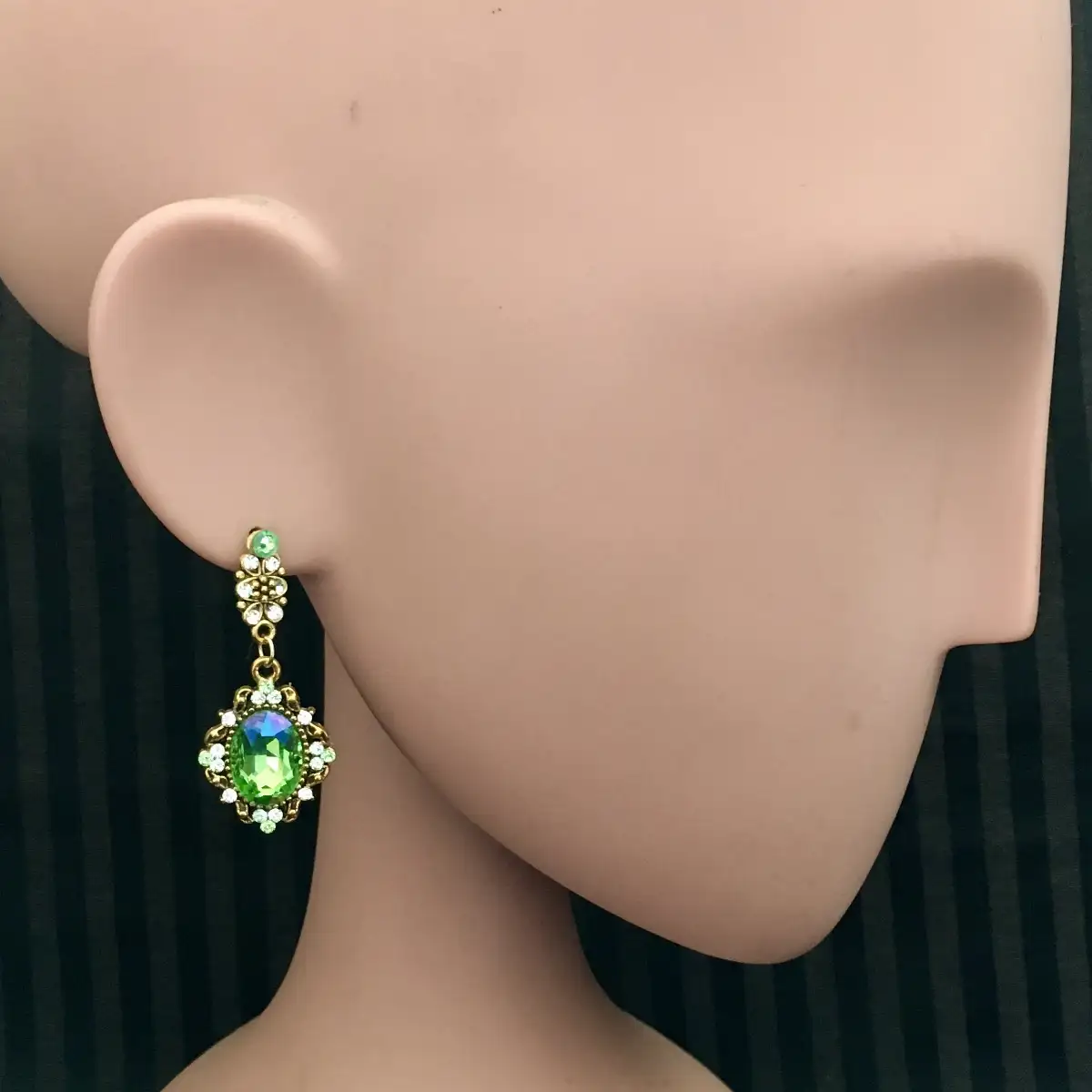 "Rida" peridot moonlight