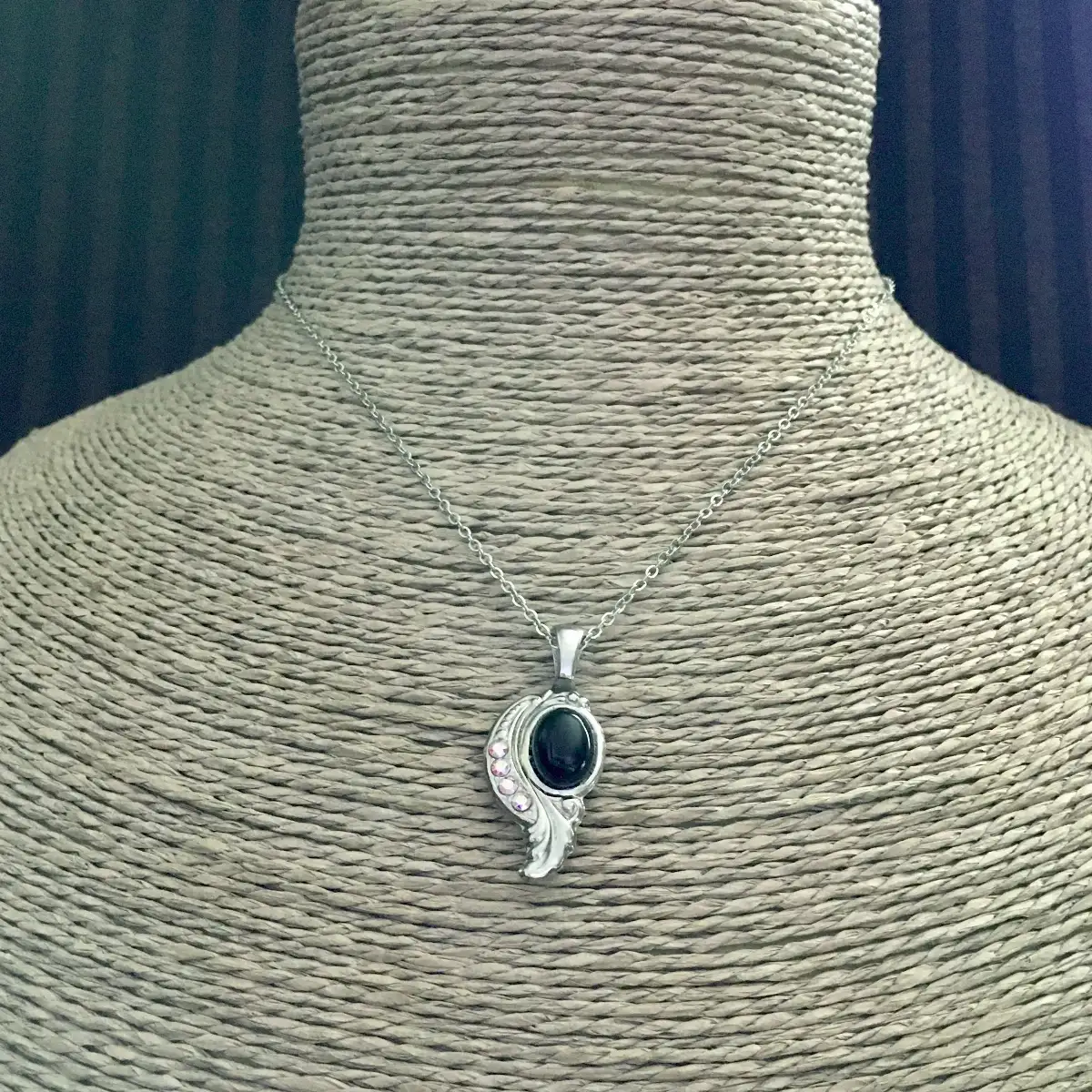 "Lorita" onyx