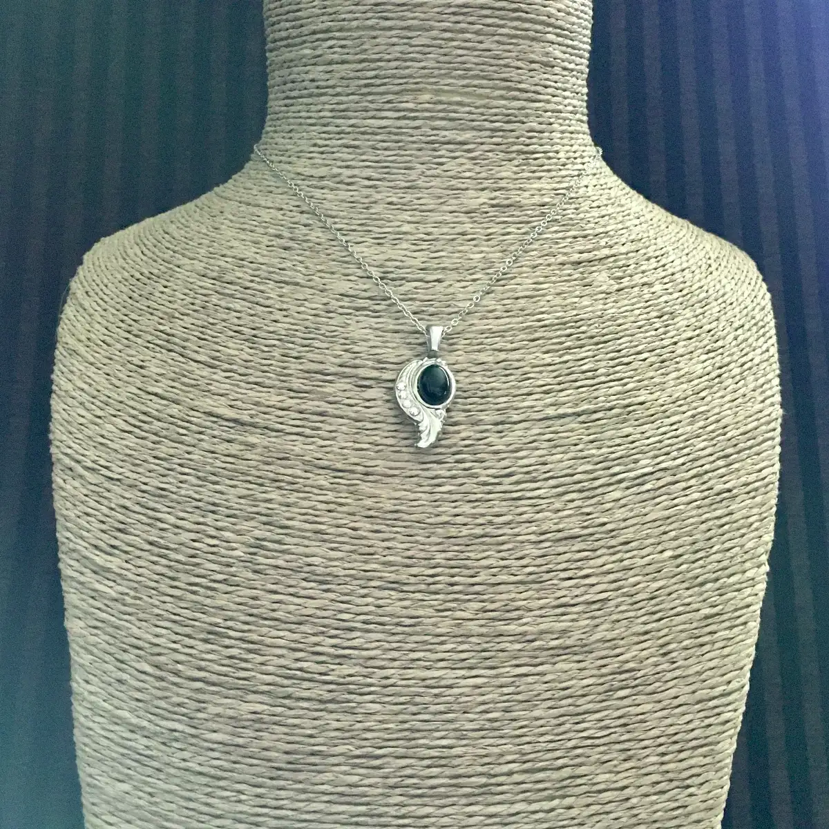 "Lorita" onyx