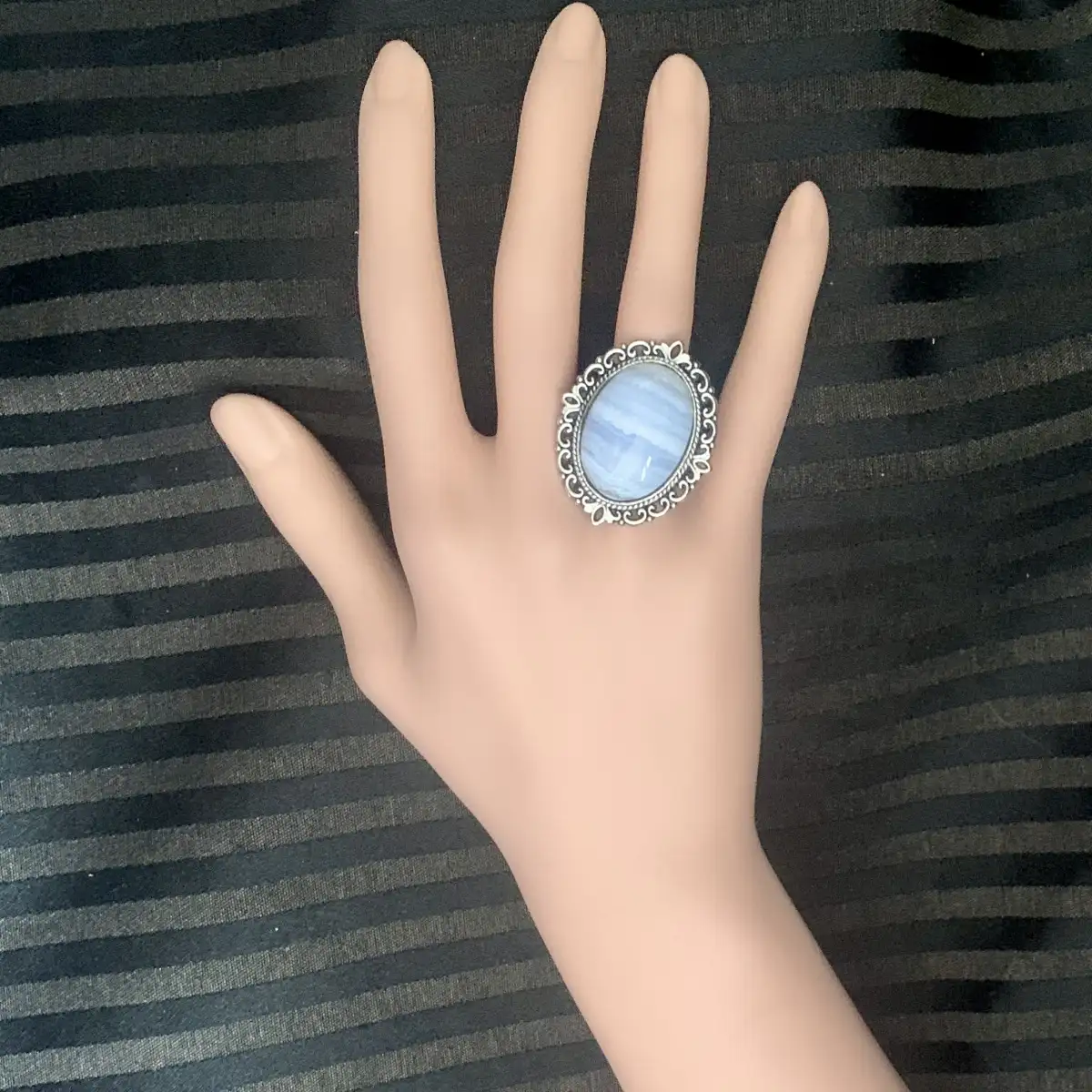 "Kerry" agate blue lace