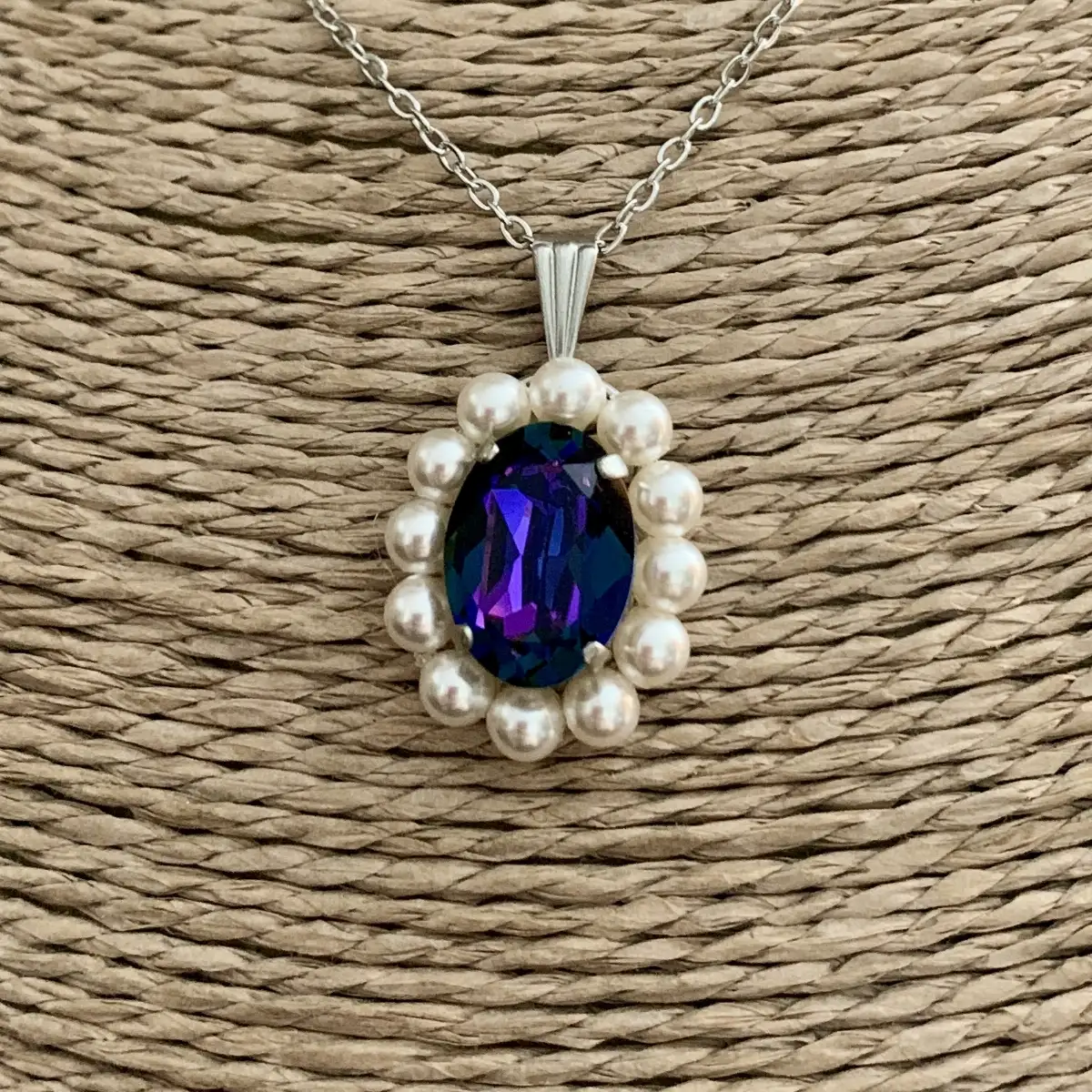 "Maïne" d'inspiration victorienne