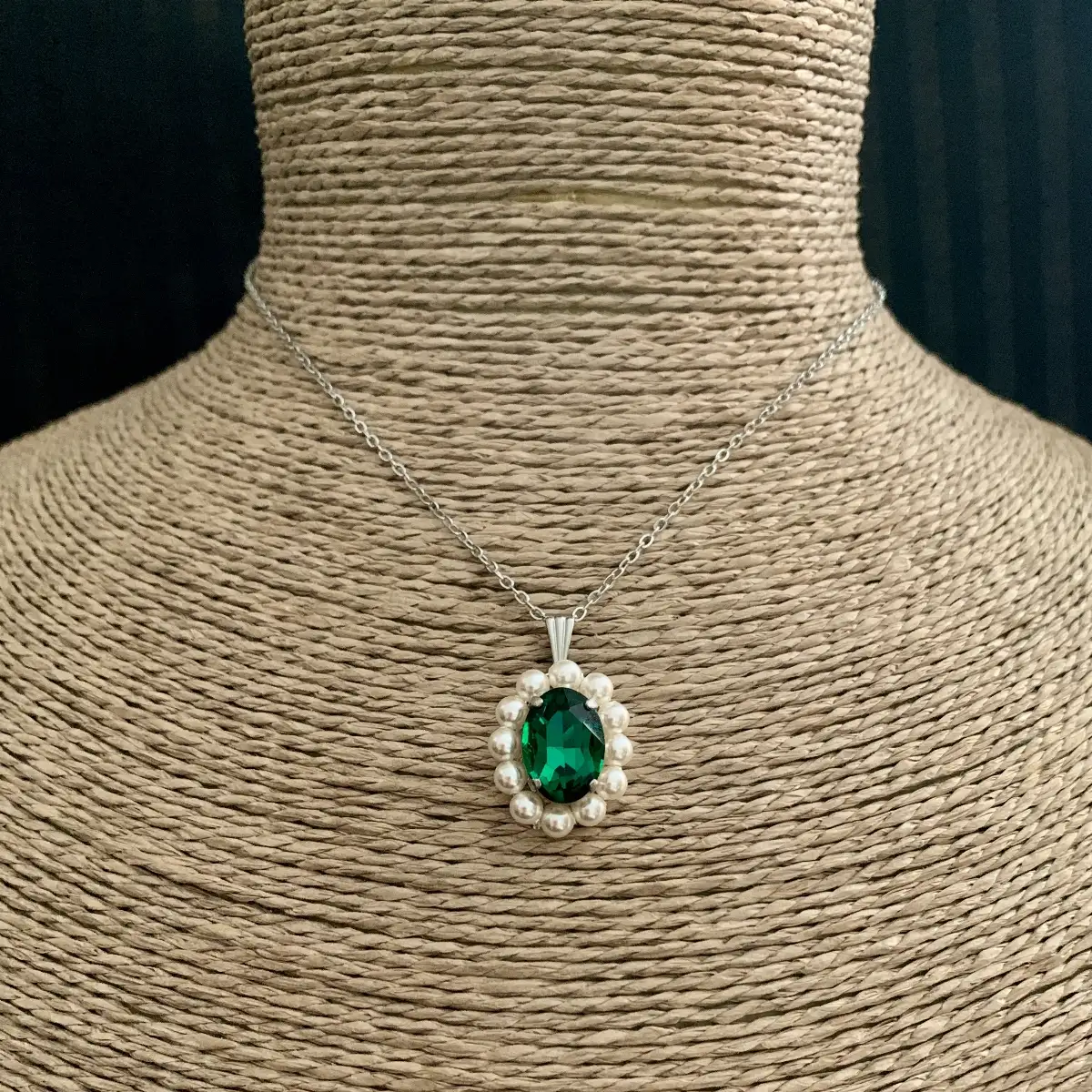 "Maïne" d'inspiration victorienne