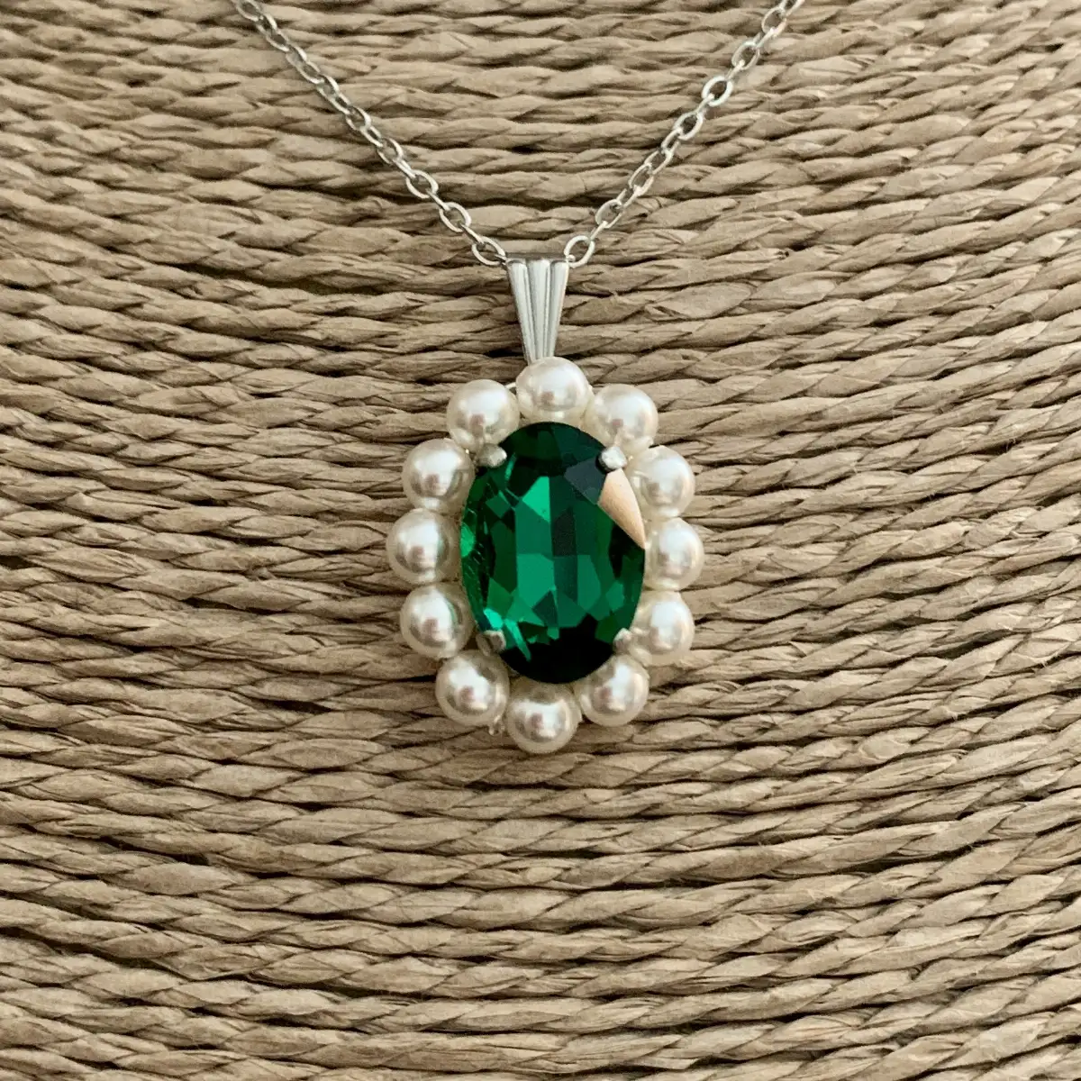 "Maïne" d'inspiration victorienne