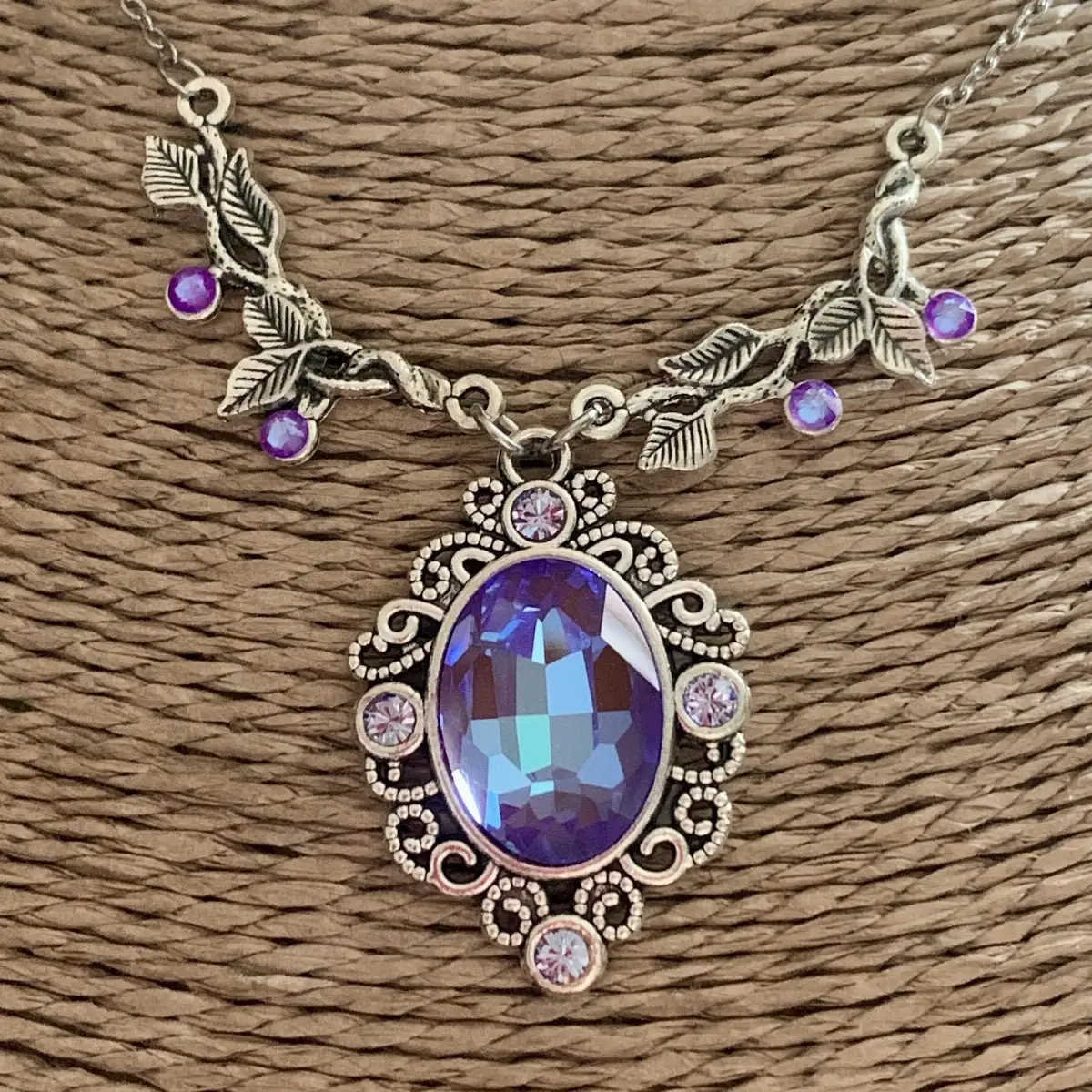 "Thélis" d'inspiration victorienne