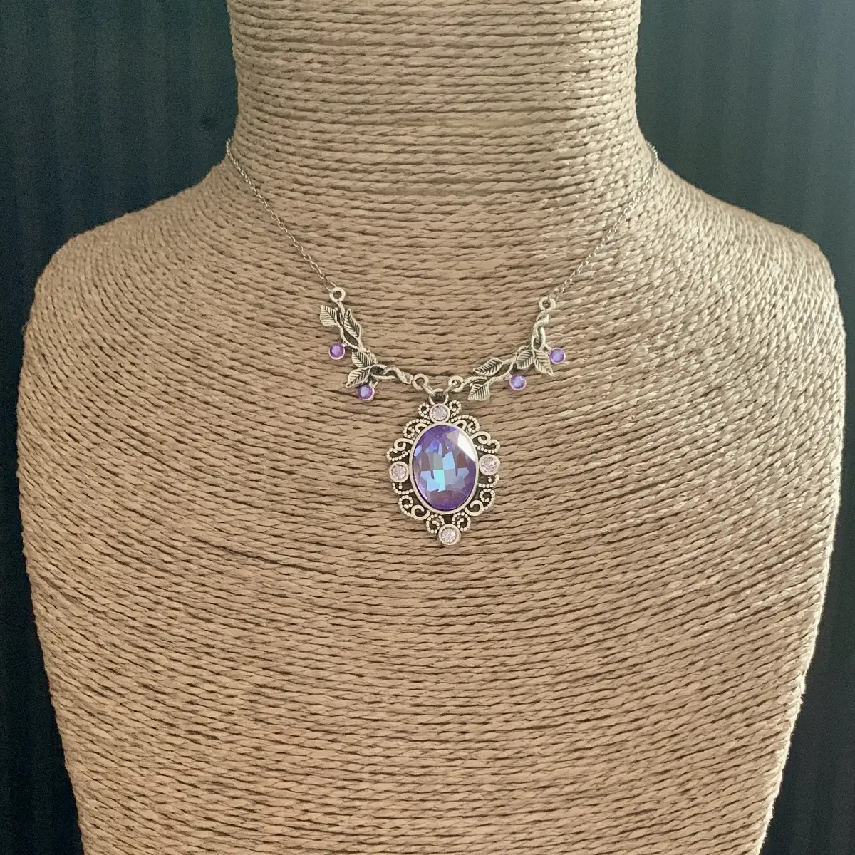 "Thélis" d'inspiration victorienne