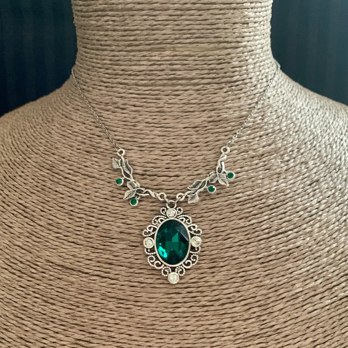 "Thélis" d'inspiration victorienne