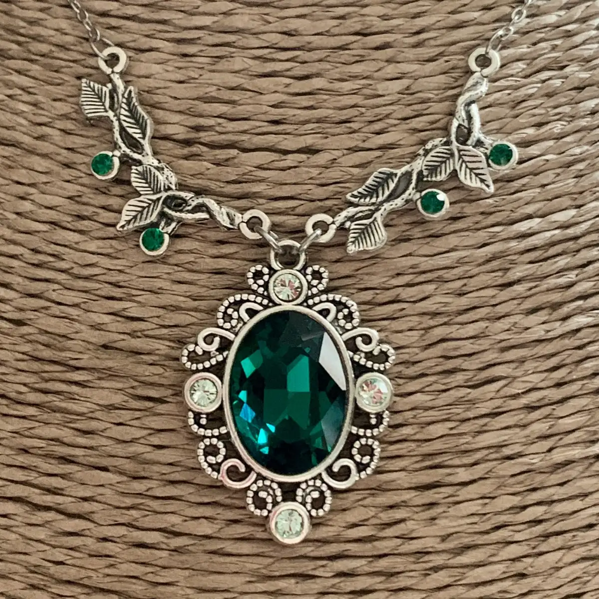 "Thélis" d'inspiration victorienne