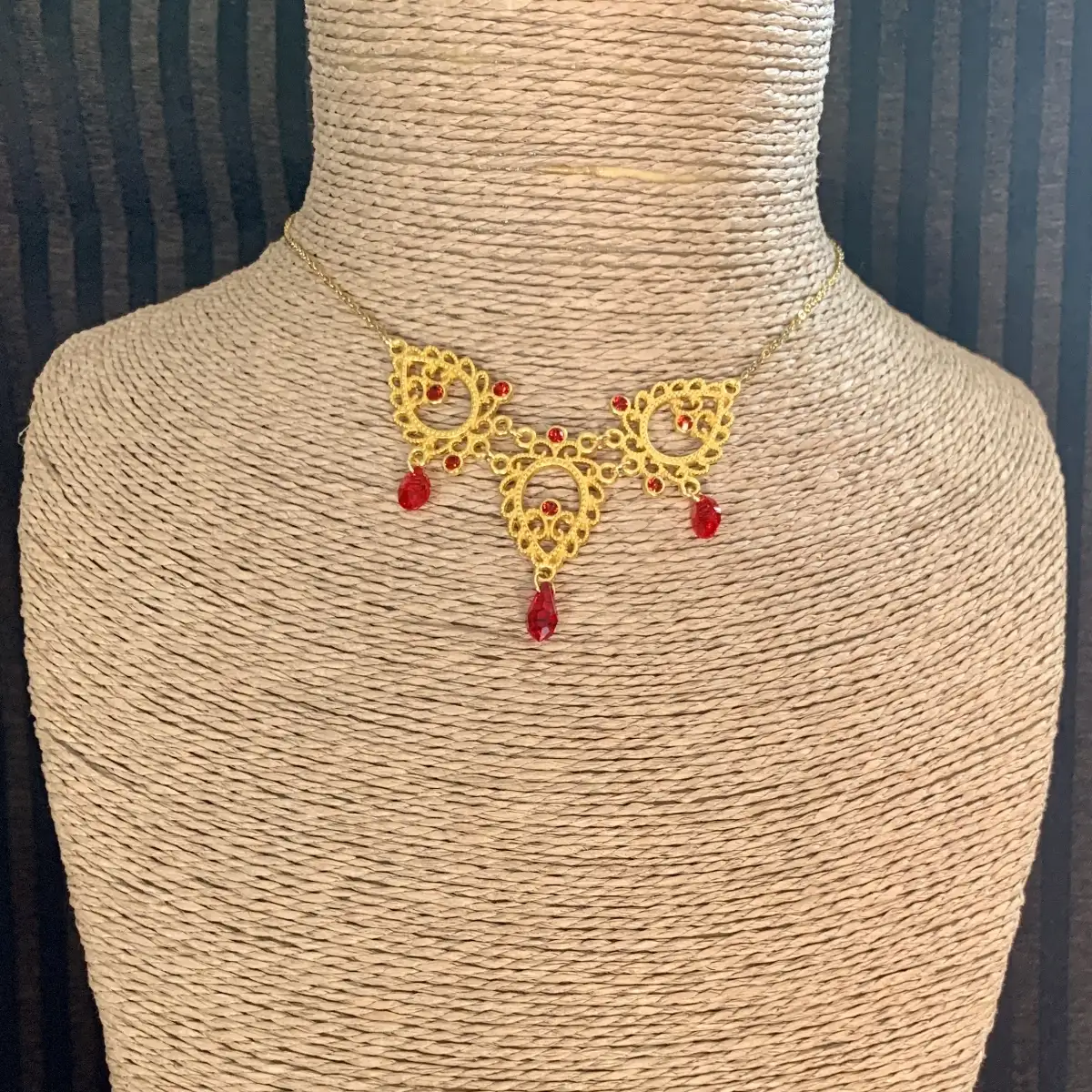 "Lliana" d'inspiration victorienne