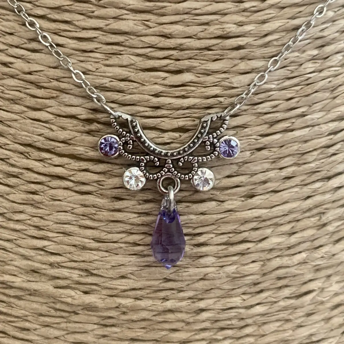 "Meadow" d'inspiration victorienne