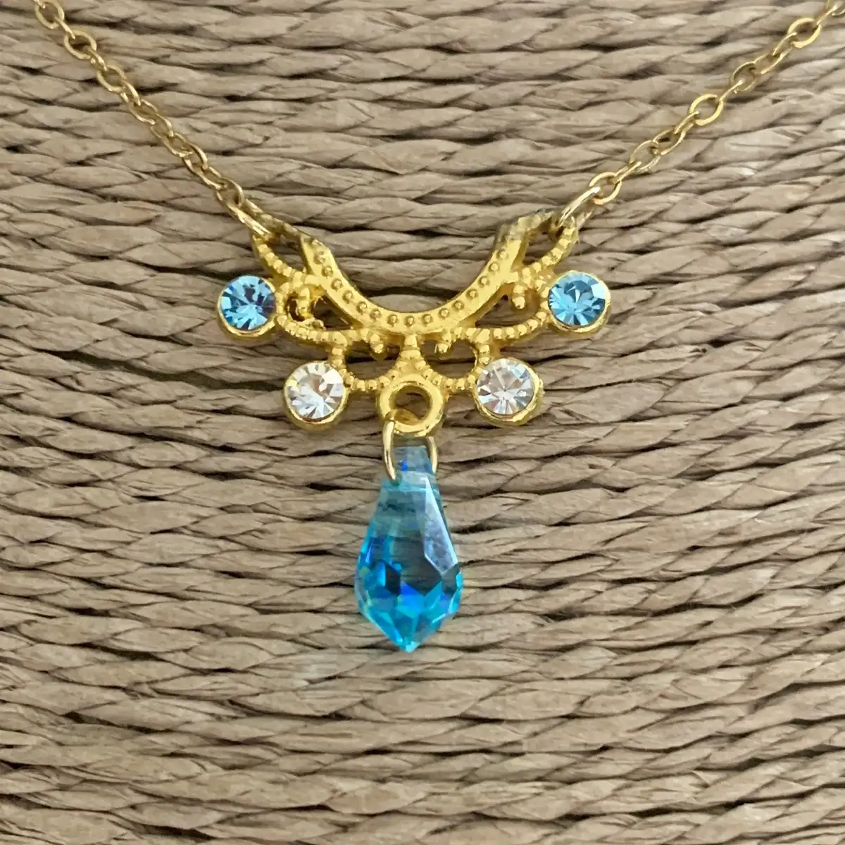 "Meadow" d'inspiration victorienne