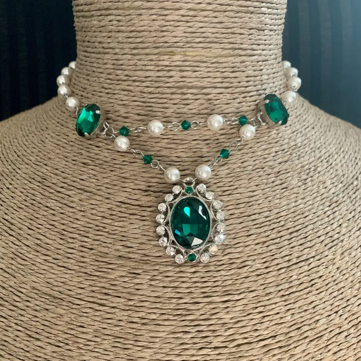 "Alcyra" d'inspiration victorienne