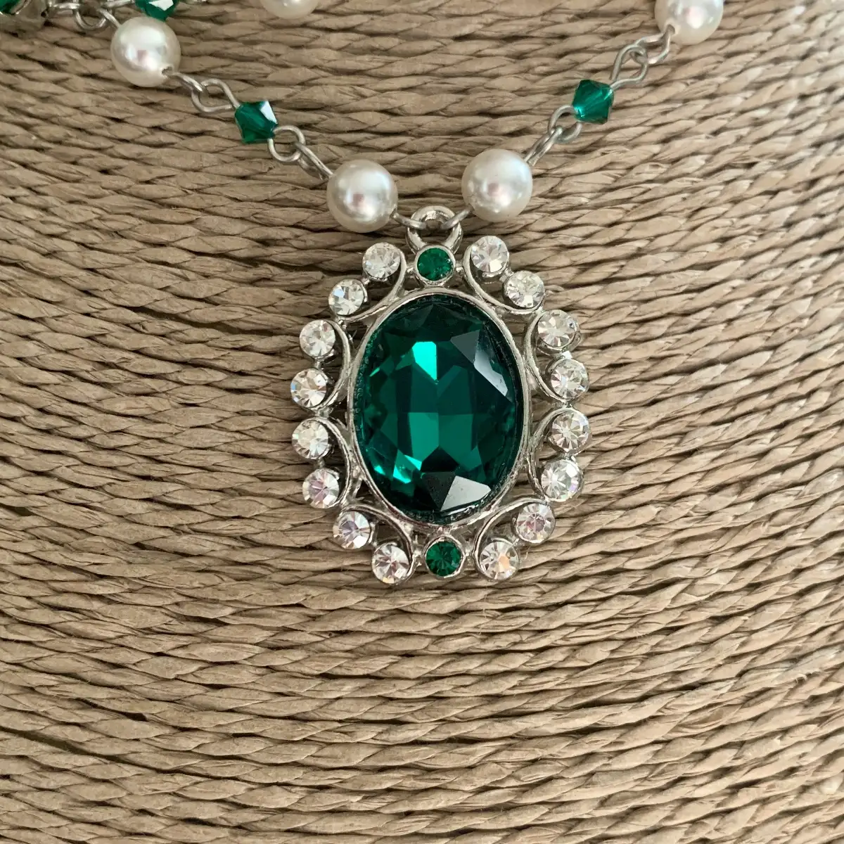 "Alcyra" d'inspiration victorienne