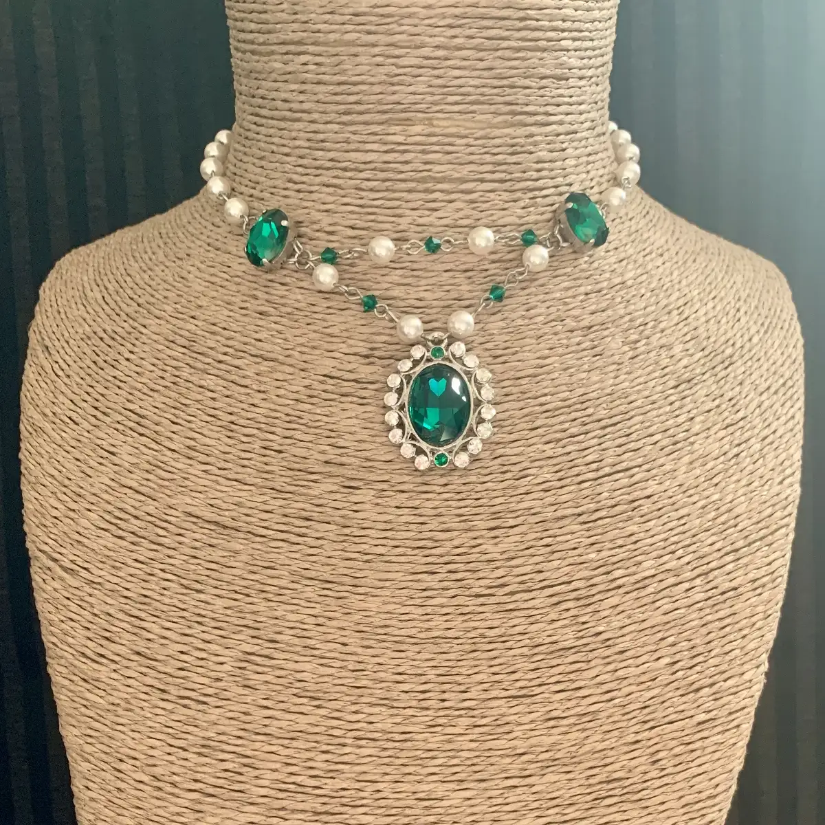 "Alcyra" d'inspiration victorienne