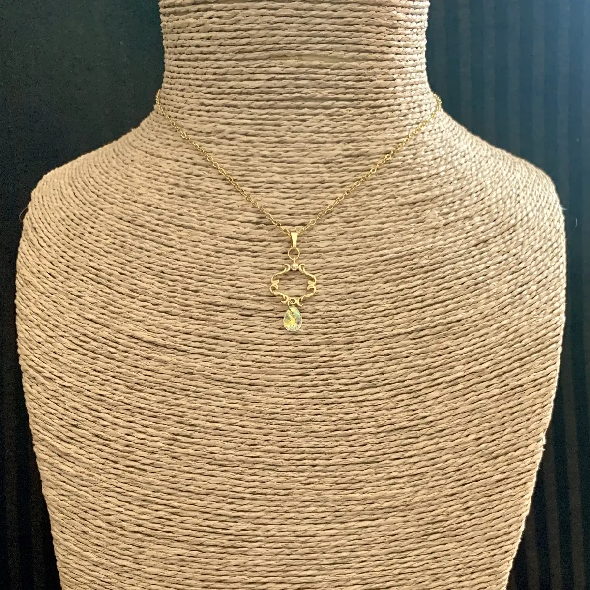 "Aneesha" d'inspiration baroque