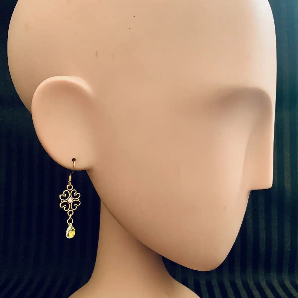 "Oxana" d'inspiration victorienne