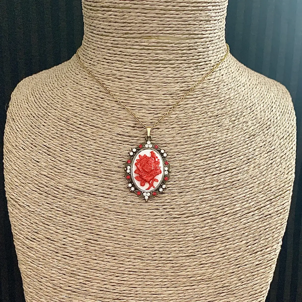 "Mini-Rose" d'inspiration victorienne