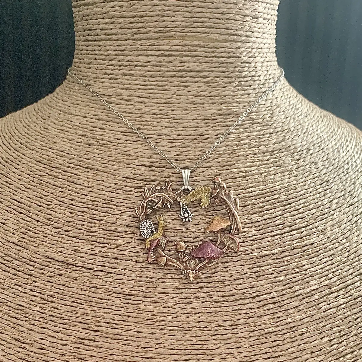 "Théia" pendentif d'inspiration baroque