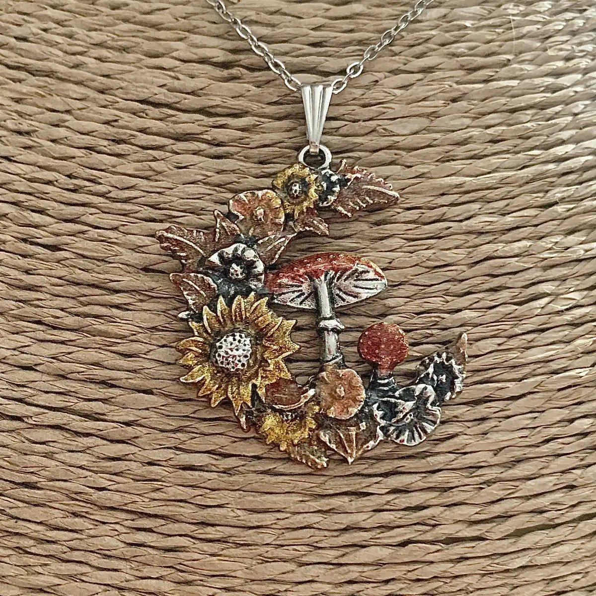 "Théia" pendentif d'inspiration baroque