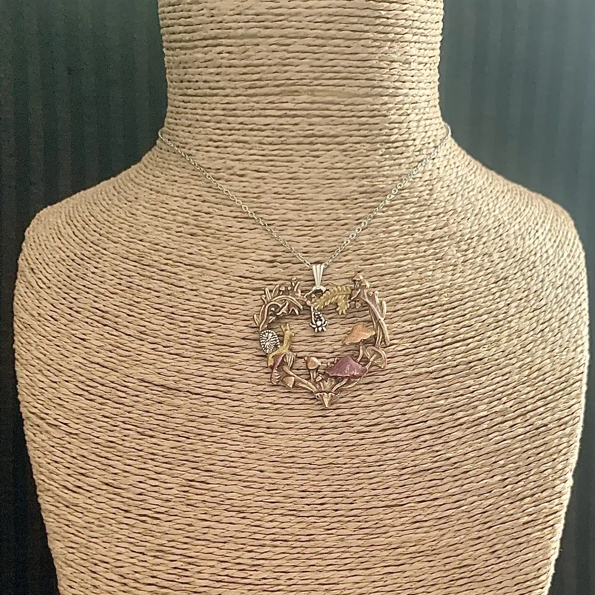 "Théia" pendentif d'inspiration baroque