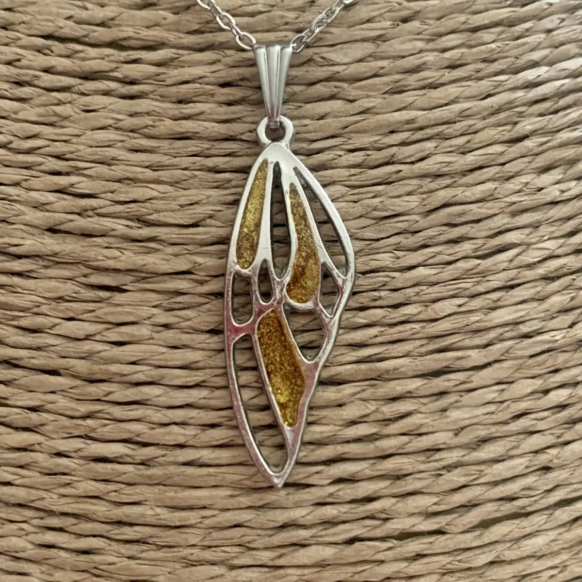 "Nyuii" pendentif d'inspiration baroque