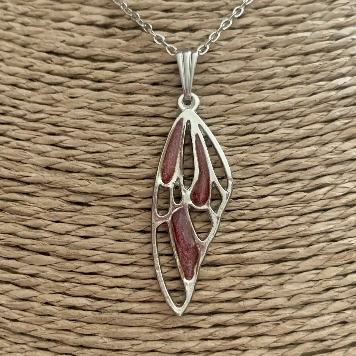 "Nyuii" pendentif d'inspiration baroque