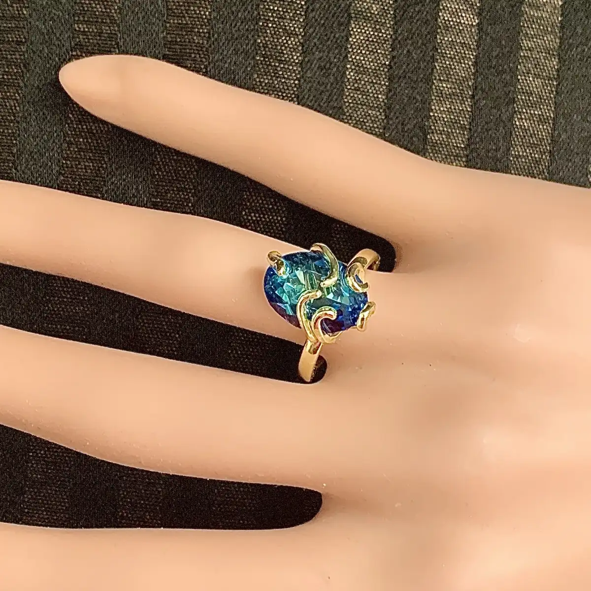 "Teefa" crystal bermuda blue