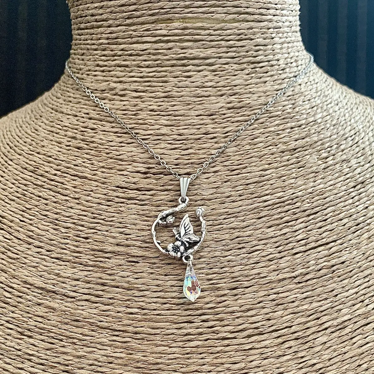 "Saory" pendentif d'inspiration Art Nouveau
